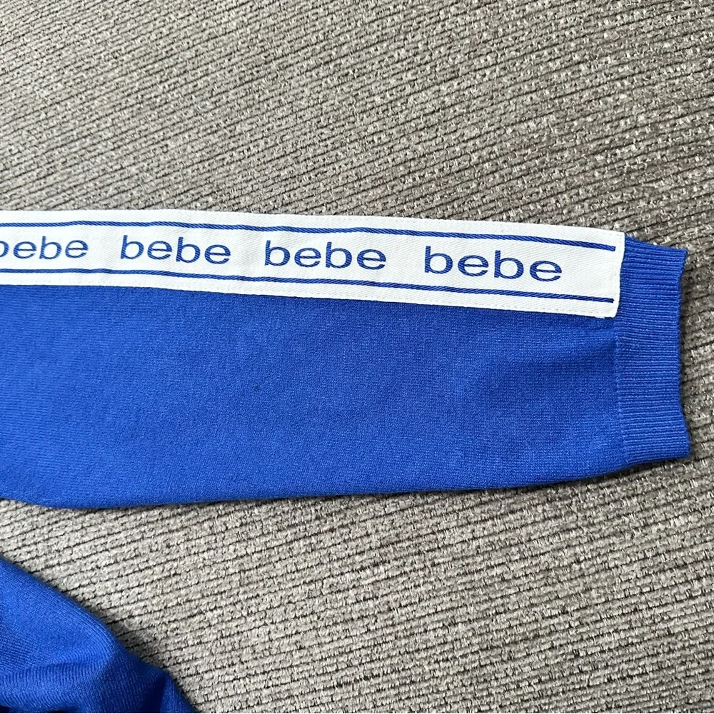 bebe Crewneck Y2K Sweatshirt - Picture 4 of 5